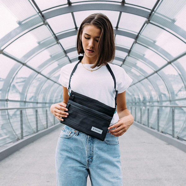 Carry Essentials Neck Pouch (A5), black