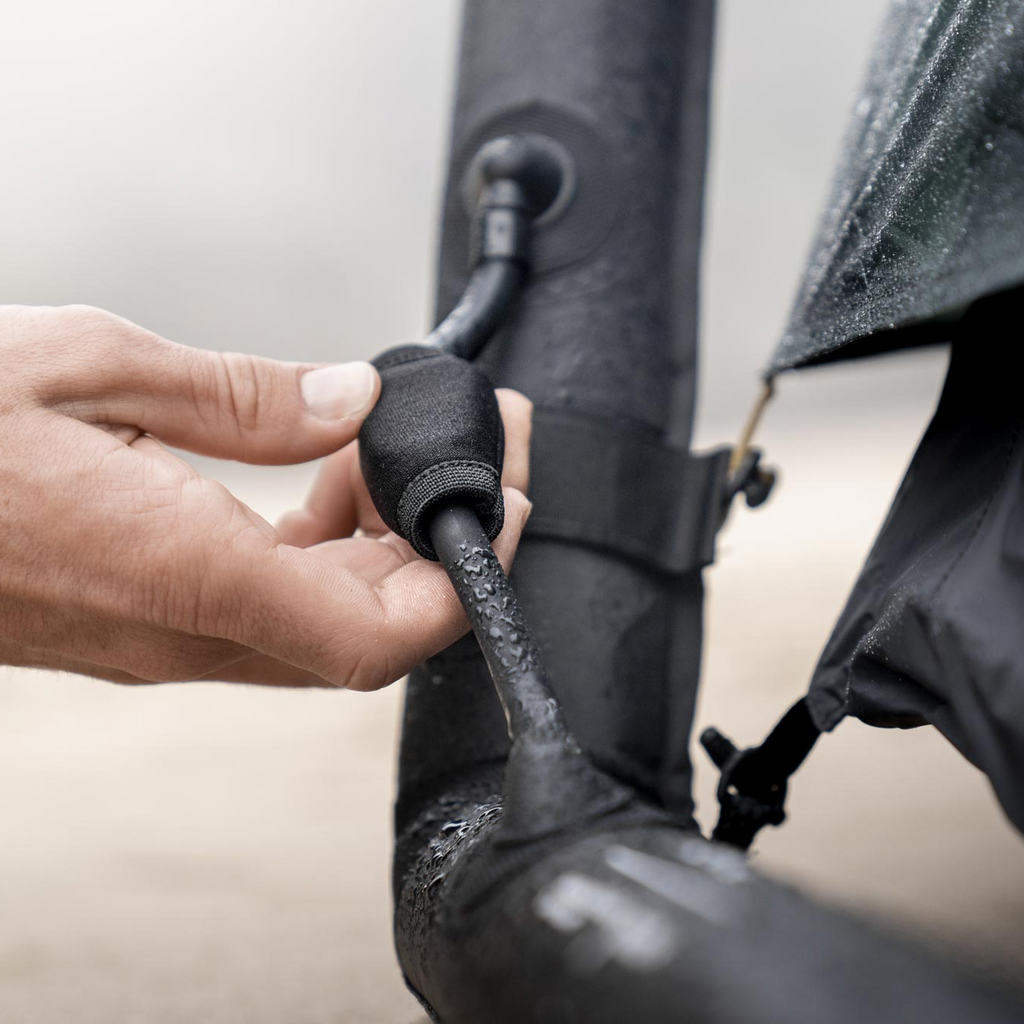 Multi Chamber Safety System/Notfallstabilität durch schließbare Verbindungsschläuche zwischen den Luftkammern (zum Aufpumpen öffnen).