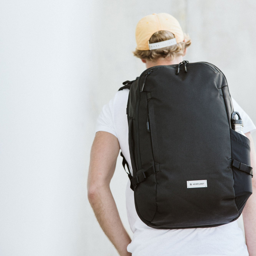 Transit Line Travel Pack 28 L, black