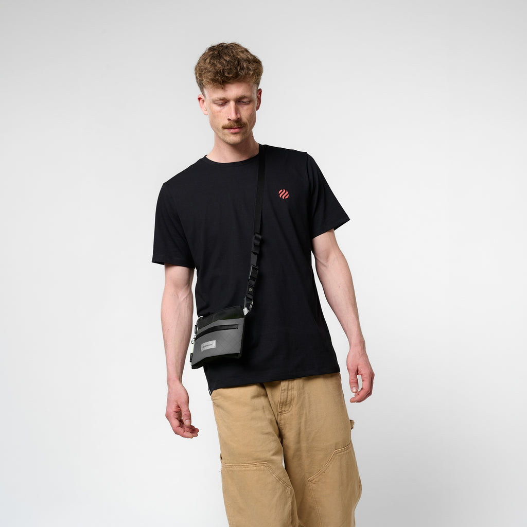 CARRY ESSENTIALS Neck Pouch (A6); Wolf Grey