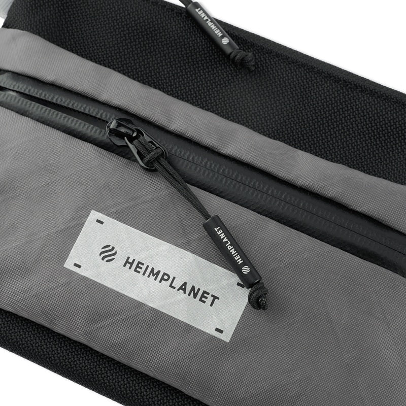 CARRY ESSENTIALS Neck Pouch (A6); Wolf Grey