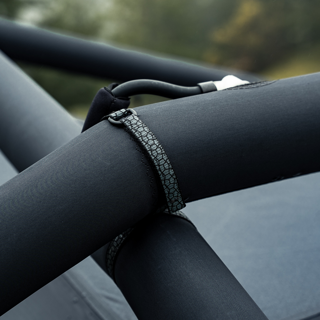 Das Zelt als Einheit / Keine lästigen Einzelteile - besonders bei Wind oder Dunkelheit vorteilhaft.