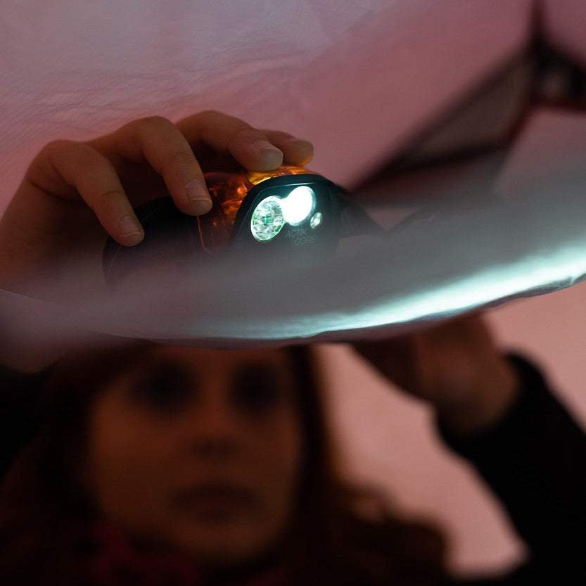 Überkopf-Ablage/+ Viele seitliche Fächer zum Verstauen