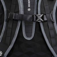 Brustgurt/Der mitgelieferte Brustgurt garantiert sicheren Halt und erhöht den Komfort - er lässt sich in der Höhe justieren oder auch gänzlich abnehmen.
