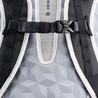 Brustgurt/Der mitgelieferte Brustgurt garantiert sicheren Halt und erhöht den Komfort - er lässt sich in der Höhe justieren oder auch gänzlich abnehmen.
